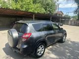 Toyota RAV4 2011 года за 9 000 000 тг. в Алматы – фото 2