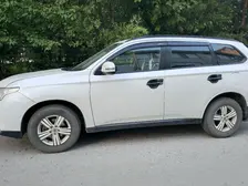 Mitsubishi Outlander, 2013