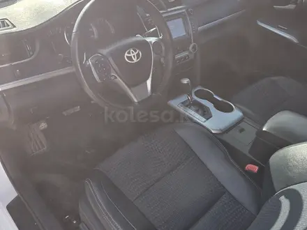 Toyota Camry 2012 года за 5 200 000 тг. в Атырау – фото 19