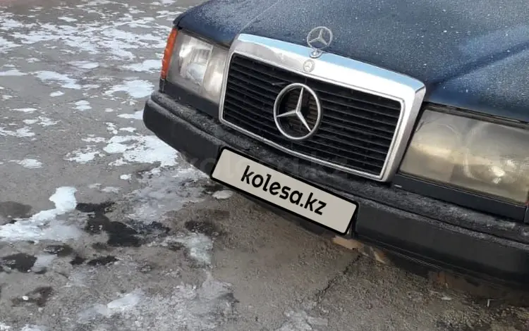 Mercedes-Benz E 200 1990 годаүшін800 000 тг. в Алматы