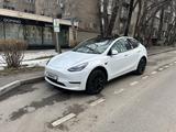 Tesla Model Y 2023 года за 17 999 000 тг. в Алматы