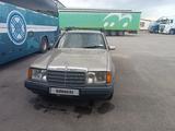 Mercedes-Benz E 260 1991 года за 1 250 000 тг. в Караганда – фото 2