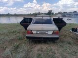 Mercedes-Benz E 260 1991 года за 1 250 000 тг. в Караганда – фото 4