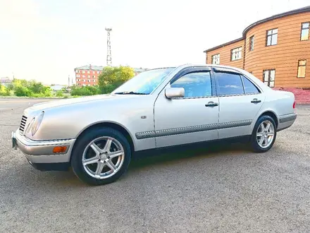 Mercedes-Benz E 200 1998 года за 4 750 000 тг. в Павлодар – фото 5