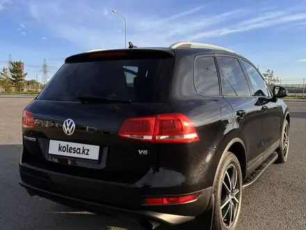 Volkswagen Touareg 2010 года за 10 200 000 тг. в Астана – фото 27