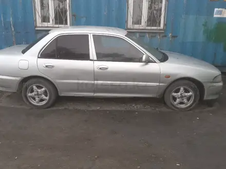 Mitsubishi Lancer 1993 года за 600 000 тг. в Сарканд – фото 3