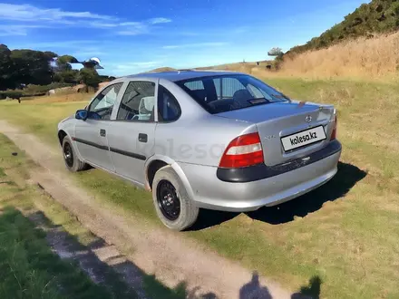 Opel Vectra 1998 года за 500 000 тг. в Аксай – фото 3