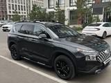 Hyundai Santa Fe 2022 года за 12 700 000 тг. в Астана