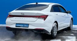 Hyundai Elantra 2022 года за 8 590 000 тг. в Алматы – фото 3