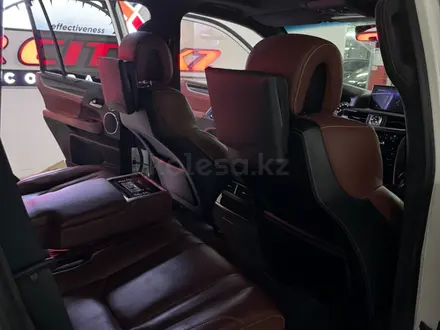 Lexus LX 570 2018 годаүшін46 200 000 тг. в Астана – фото 24