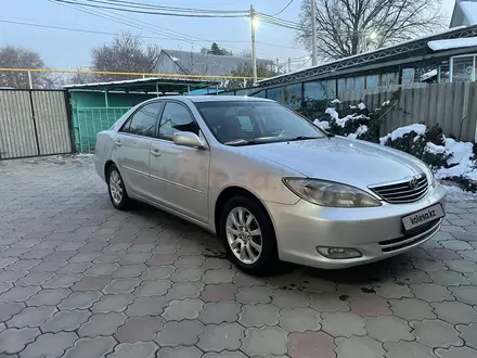 Toyota Camry 2002 года за 5 900 000 тг. в Алматы – фото 2