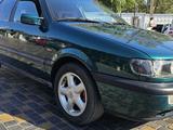 Volkswagen Passat 1996 года за 3 500 000 тг. в Тараз – фото 2