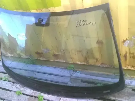 Лобовое стекло на мерседес w211 за 55 000 тг. в Семей
