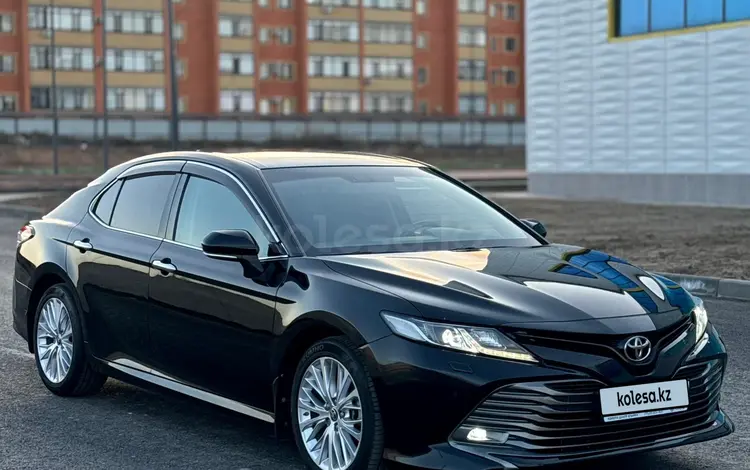 Toyota Camry 2021 годаүшін13 499 000 тг. в Алматы