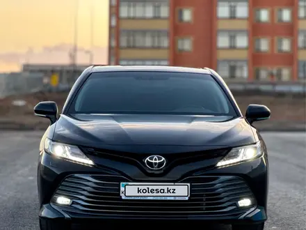 Toyota Camry 2021 года за 13 499 000 тг. в Алматы – фото 3