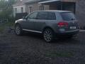 Volkswagen Touareg 2004 года за 3 500 000 тг. в Астана – фото 2