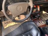 Mercedes-Benz S 500 1997 годаүшін2 500 000 тг. в Актобе – фото 5