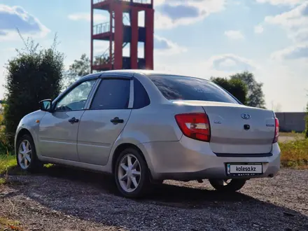 ВАЗ (Lada) Granta 2190 2015 года за 2 900 000 тг. в Караганда – фото 3