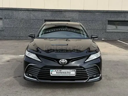 Toyota Camry 2023 года за 15 400 000 тг. в Шымкент – фото 5