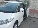 Toyota Estima 2010 года за 8 500 000 тг. в Караганда – фото 2