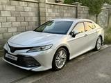 Toyota Camry 2020 годаүшін13 350 000 тг. в Шымкент
