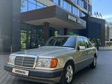 Mercedes-Benz E 200 1990 года за 2 500 000 тг. в Шымкент