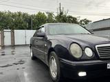 Mercedes-Benz E 230 1996 года за 2 800 000 тг. в Петропавловск – фото 2