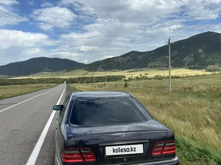 Mercedes-Benz E 230 1996 года за 2 800 000 тг. в Петропавловск – фото 11