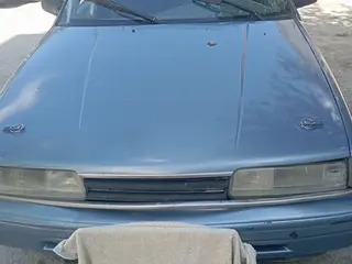 Mazda 626, 1988