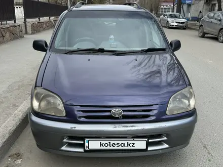 Toyota Raum 1997 года за 2 650 000 тг. в Семей