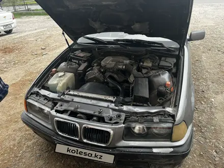 BMW 318 1992 года за 1 200 000 тг. в Шымкент – фото 8