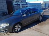 Volkswagen Passat 2006 года за 3 750 000 тг. в Астана – фото 2