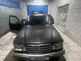 Mercedes-Benz E 280 1993 годаfor2 800 000 тг. в Жаркент