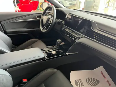 Toyota Camry Prestige 2025 года за 22 690 000 тг. в Караганда – фото 11