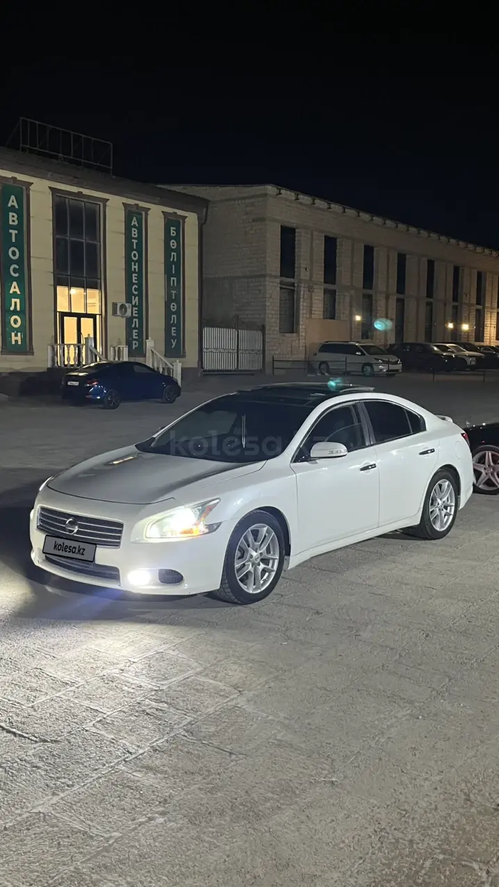 Nissan Maxima, 2010