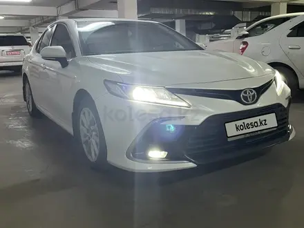 Toyota Camry 2022 года за 14 000 000 тг. в Астана – фото 4