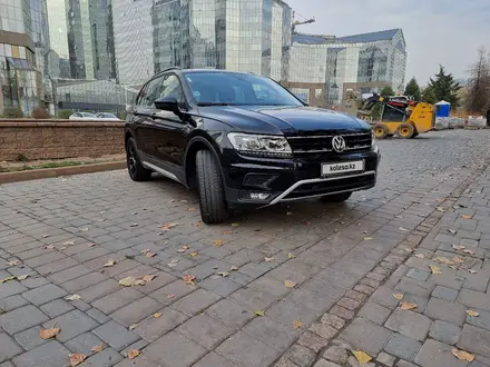 Volkswagen Tiguan 2020 года за 13 500 000 тг. в Алматы – фото 4