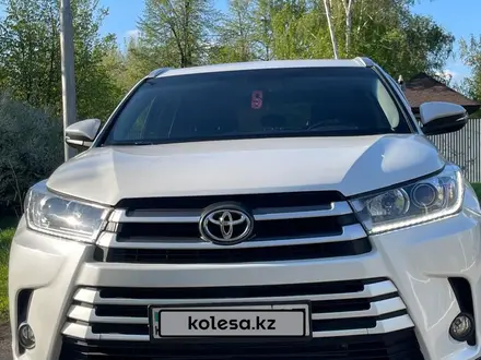Toyota Highlander 2019 года за 18 500 000 тг. в Уральск