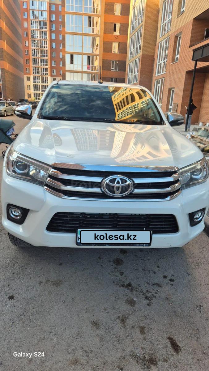 Toyota Hilux 2017 г.