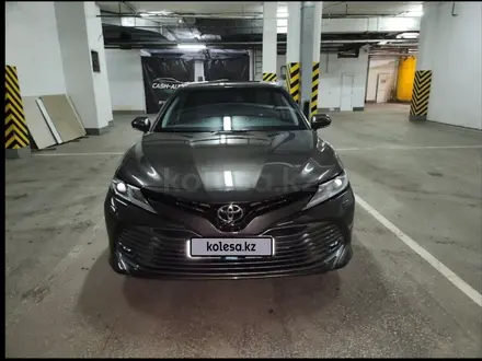 Toyota Camry 2018 года за 13 000 000 тг. в Астана – фото 6