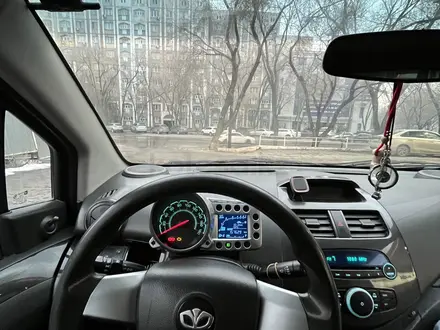 Chevrolet Spark 2010 года за 3 350 000 тг. в Алматы – фото 11