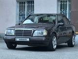 Mercedes-Benz E 220 1995 годаүшін2 940 000 тг. в Алматы – фото 3