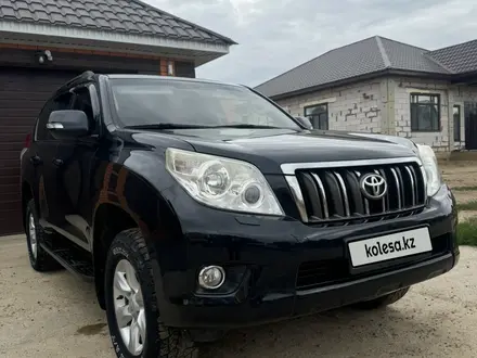 Toyota Land Cruiser Prado 2011 года за 13 900 000 тг. в Актобе – фото 3