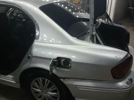 Hyundai Sonata 2003 года за 1 500 000 тг. в Шымкент – фото 4