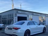 Mercedes-Benz S 580 2022 года за 125 000 000 тг. в Шымкент – фото 4