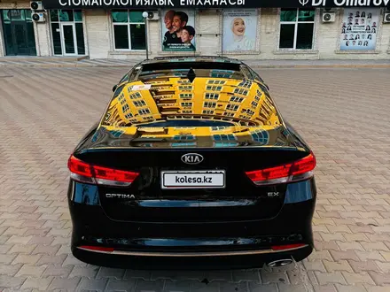 Kia Optima 2018 года за 5 500 000 тг. в Актау – фото 4