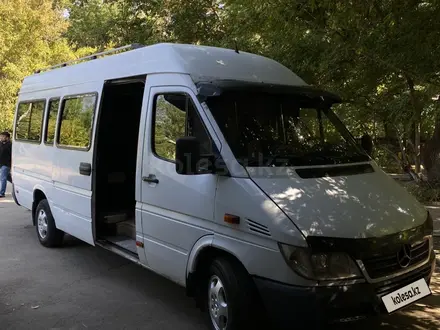 Mercedes-Benz Sprinter 2004 года за 7 000 000 тг. в Алматы – фото 2