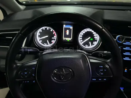 Toyota Camry 2019 года за 13 300 000 тг. в Павлодар – фото 9
