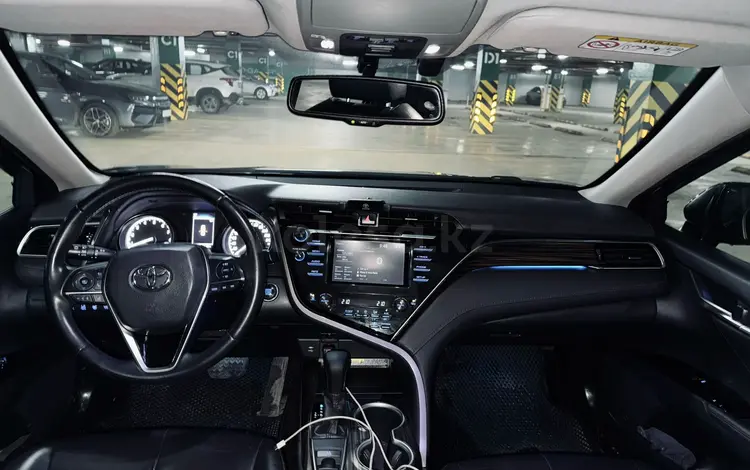 Toyota Camry 2019 года за 13 300 000 тг. в Павлодар