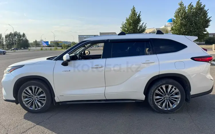 Toyota Highlander 2021 годаүшін23 500 000 тг. в Астана